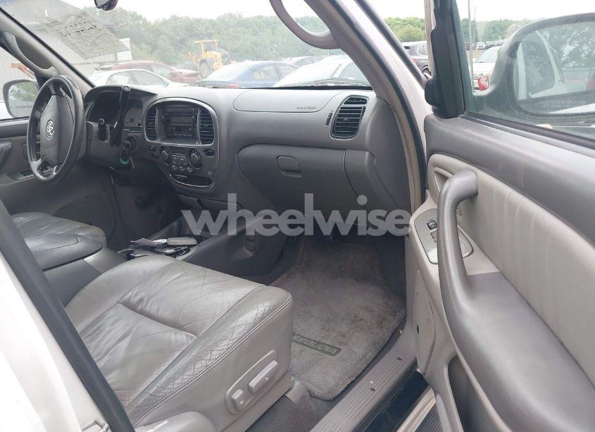 Photo 5 of 2004 Toyota Sequoia LIMITED V8 (VIN 5TDBT48AX4S220494)