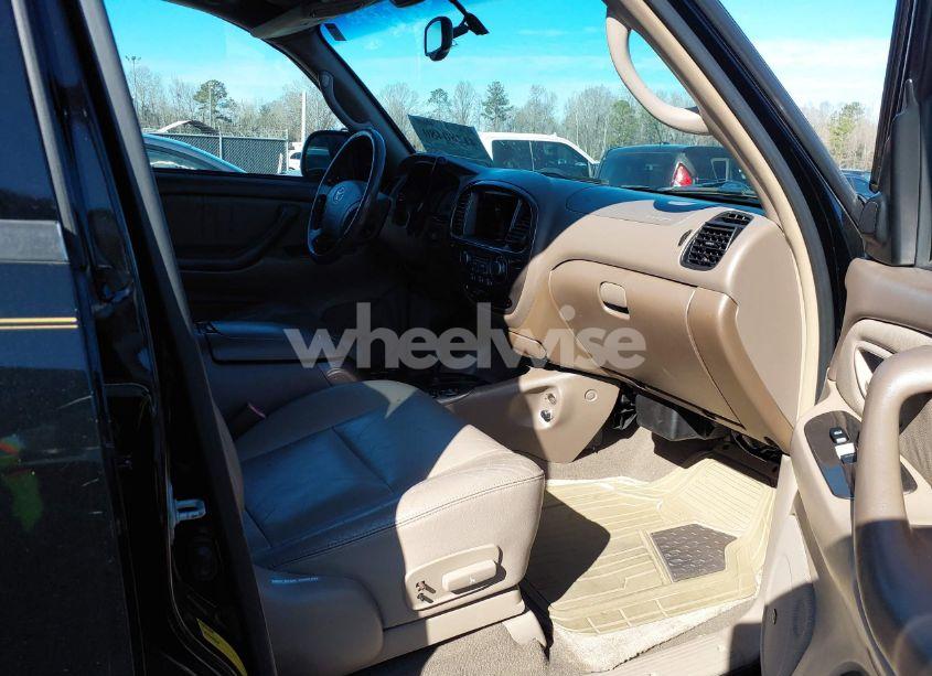 Photo 5 of 2004 Toyota Sequoia LIMITED V8 (VIN 5TDBT48AX4S231186)