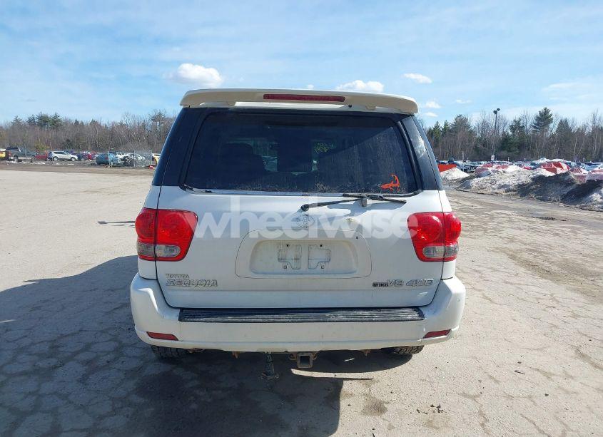 Photo 15 of 2005 Toyota Sequoia LIMITED V8 (VIN 5TDBT48AX5S249866)