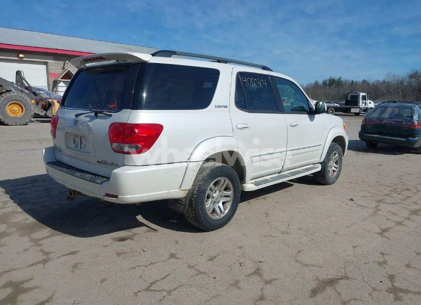 Photo 4 of 2005 Toyota Sequoia LIMITED V8 (VIN 5TDBT48AX5S249866)
