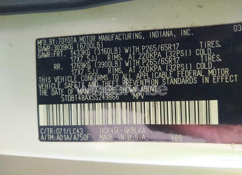 Photo 9 of 2005 Toyota Sequoia LIMITED V8 (VIN 5TDBT48AX5S249866)