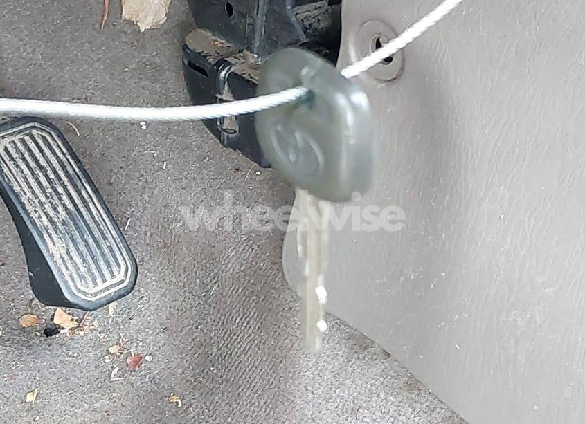 Photo 11 of 2006 Toyota Sequoia LIMITED V8 (VIN 5TDBT48AX6S262120)