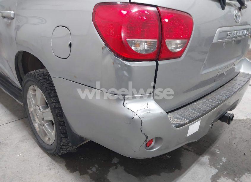 Photo 17 of 2009 Toyota Sequoia SR5 4.7L V8 (VIN 5TDBT64A19S000265)