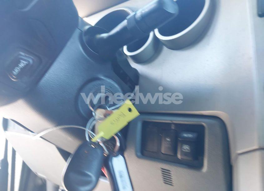 Photo 11 of 2009 Toyota Sequoia SR5 4.7L V8 (VIN 5TDBT64A79S000304)