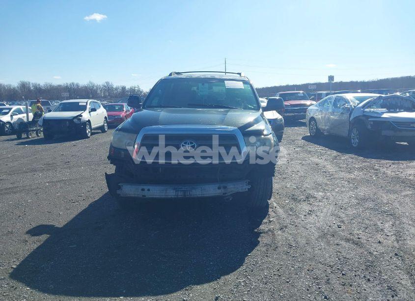 Photo 12 of 2009 Toyota Sequoia SR5 4.7L V8 (VIN 5TDBT64A79S000304)