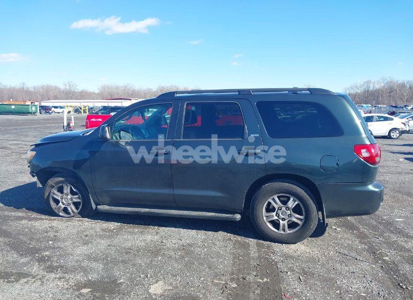 Photo 14 of 2009 Toyota Sequoia SR5 4.7L V8 (VIN 5TDBT64A79S000304)