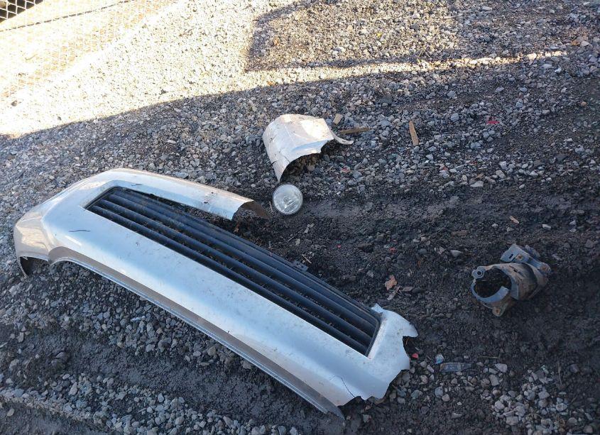 Photo 12 of 2013 Toyota Sequoia SR5 5.7L V8 (VIN 5TDBW5G10DS086951)