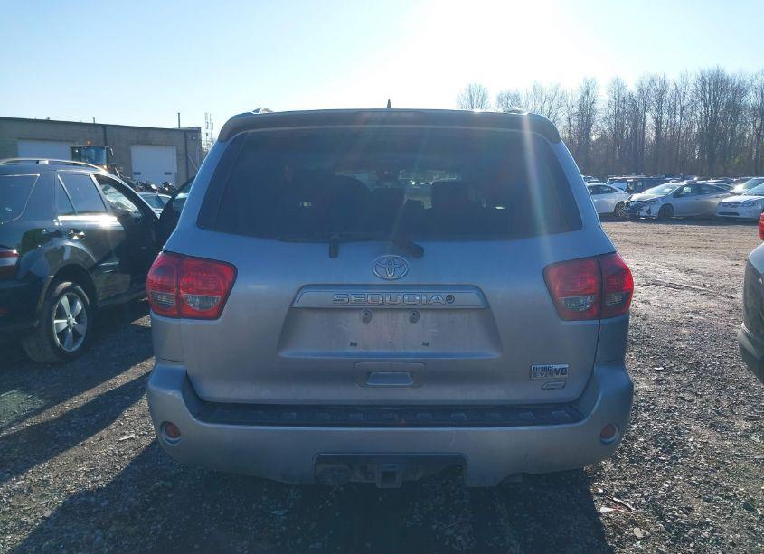 Photo 17 of 2013 Toyota Sequoia SR5 5.7L V8 (VIN 5TDBW5G10DS086951)