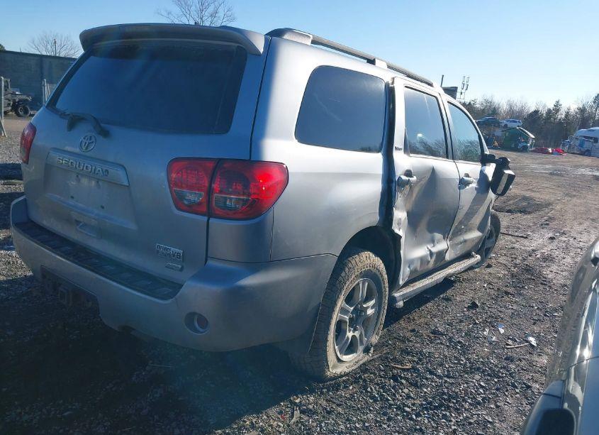 Photo 4 of 2013 Toyota Sequoia SR5 5.7L V8 (VIN 5TDBW5G10DS086951)