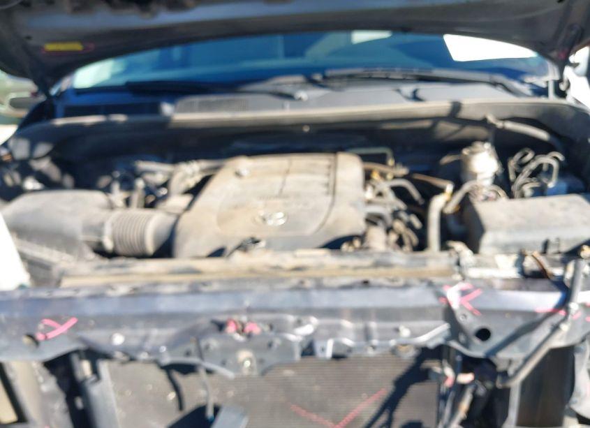 Photo 10 of 2015 Toyota Sequoia SR5 5.7L V8 (VIN 5TDBW5G14FS111918)