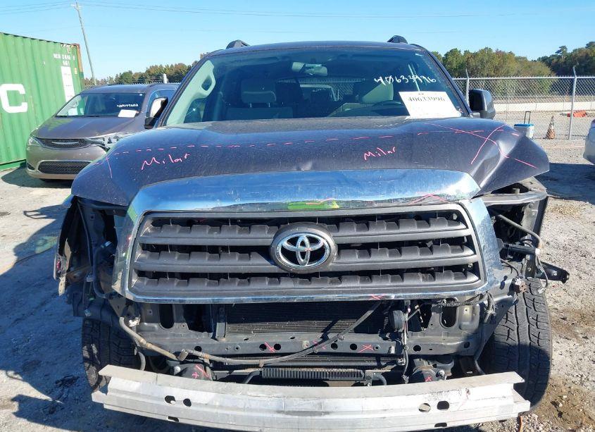 Photo 12 of 2015 Toyota Sequoia SR5 5.7L V8 (VIN 5TDBW5G14FS111918)