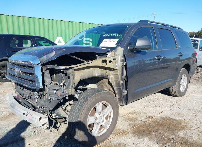 Photo 2 of 2015 Toyota Sequoia SR5 5.7L V8 (VIN 5TDBW5G14FS111918)