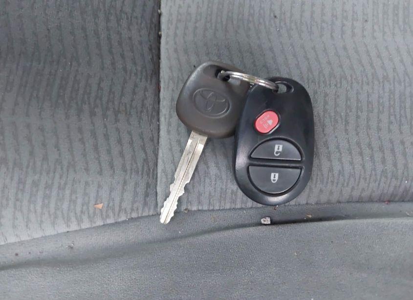 Photo 11 of 2016 Toyota Sequoia SR5 5.7L V8 (VIN 5TDBW5G15GS129281)