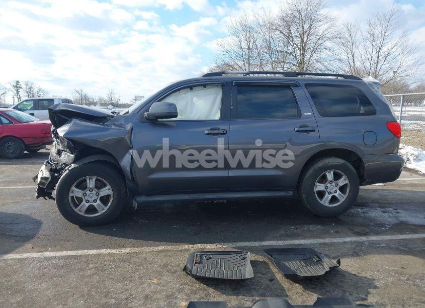 Photo 14 of 2017 Toyota Sequoia SR5 (VIN 5TDBW5G15HS152061)