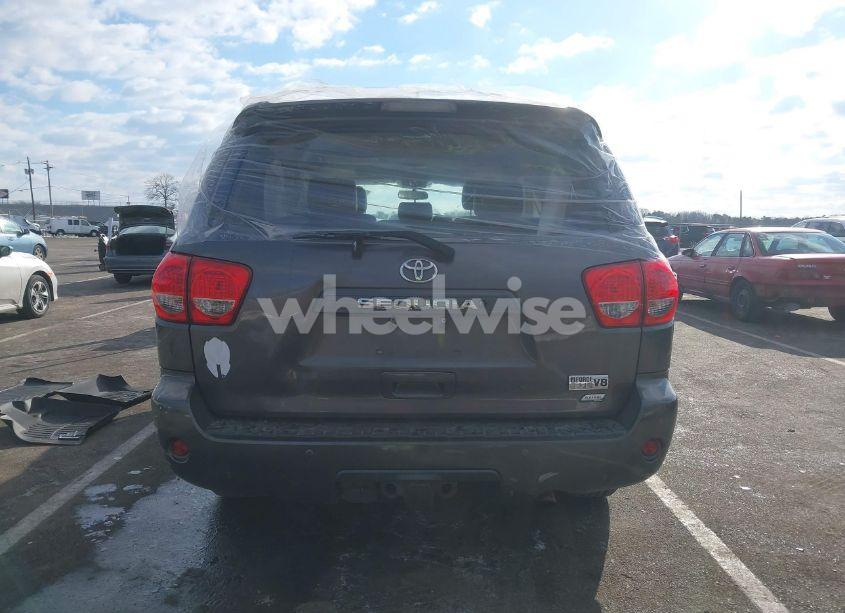 Photo 16 of 2017 Toyota Sequoia SR5 (VIN 5TDBW5G15HS152061)