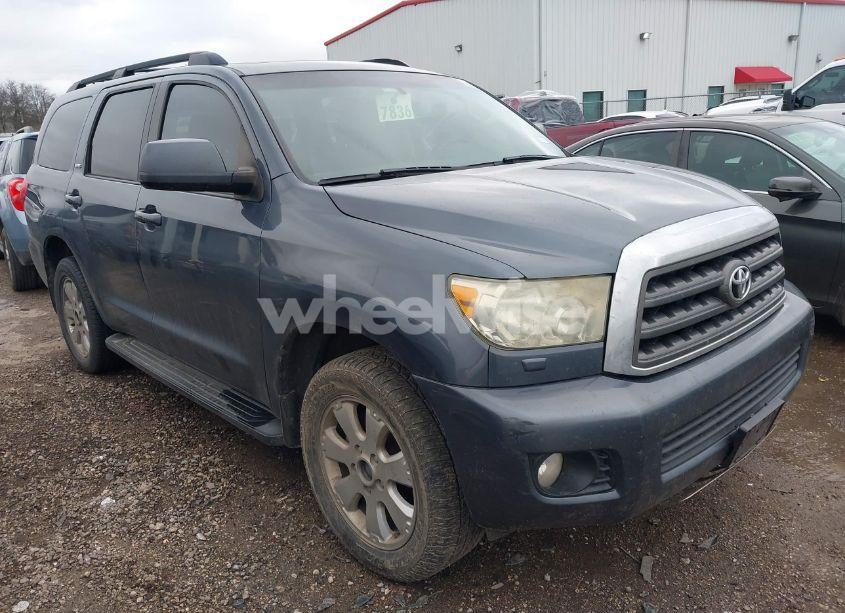 2010 Toyota Sequoia SR5 5.7L V8 (VIN 5TDBW5G16AS032243) main photo