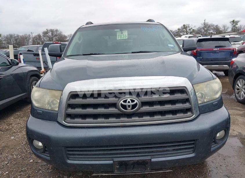 Photo 12 of 2010 Toyota Sequoia SR5 5.7L V8 (VIN 5TDBW5G16AS032243)