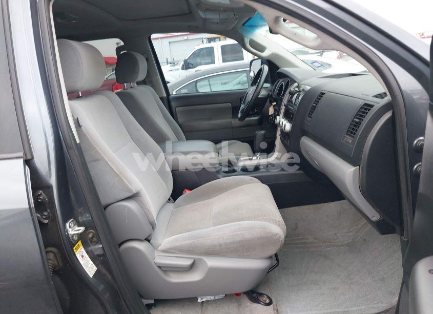 Photo 5 of 2010 Toyota Sequoia SR5 5.7L V8 (VIN 5TDBW5G16AS032243)