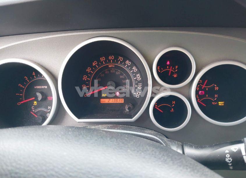 Photo 7 of 2010 Toyota Sequoia SR5 5.7L V8 (VIN 5TDBW5G16AS032243)