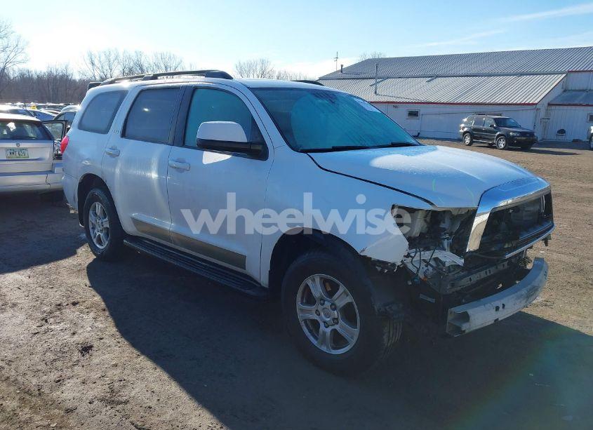 2013 Toyota Sequoia SR5 5.7L V8 (VIN 5TDBW5G17DS086641) main photo