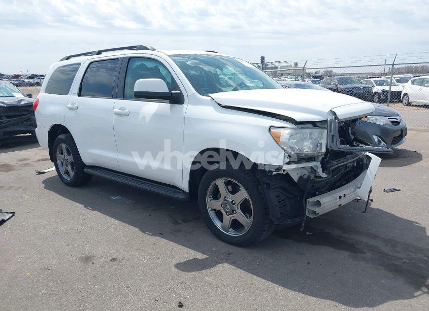 2013 Toyota Sequoia SR5 5.7L V8 (VIN 5TDBW5G18DS077639) main photo