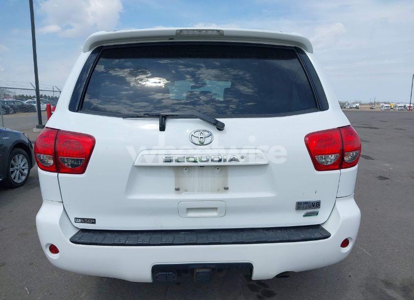 Photo 16 of 2013 Toyota Sequoia SR5 5.7L V8 (VIN 5TDBW5G18DS077639)