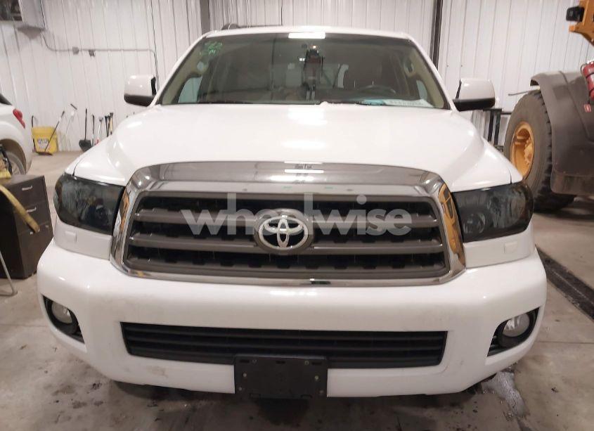 Photo 12 of 2011 Toyota Sequoia SR5 5.7L V8 (VIN 5TDBW5G19BS053203)