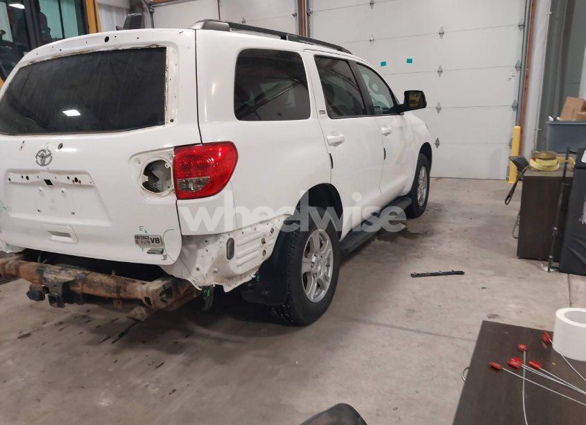 Photo 4 of 2011 Toyota Sequoia SR5 5.7L V8 (VIN 5TDBW5G19BS053203)
