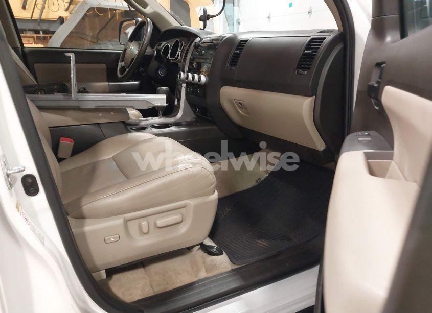 Photo 5 of 2011 Toyota Sequoia SR5 5.7L V8 (VIN 5TDBW5G19BS053203)