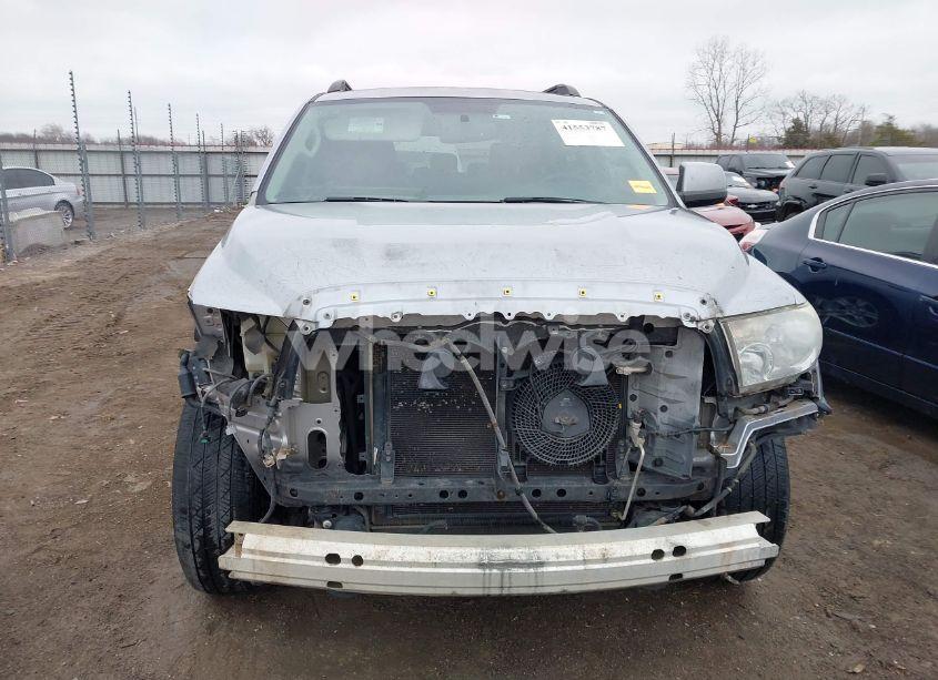 Photo 13 of 2013 Toyota Sequoia SR5 5.7L V8 (VIN 5TDBW5G1XDS078226)