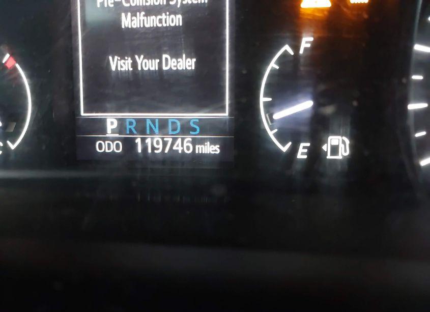 Photo 15 of 2019 Toyota Sequoia SR5 (VIN 5TDBY5G10KS173577)