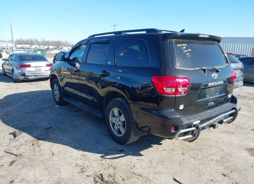 Photo 3 of 2014 Toyota Sequoia SR5 5.7L V8 (VIN 5TDBY5G11ES102067)