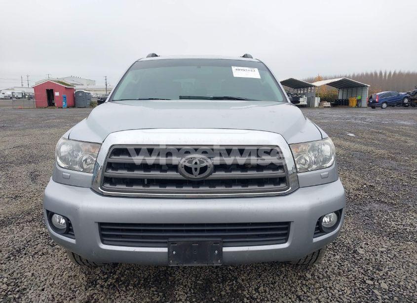 Photo 12 of 2016 Toyota Sequoia SR5 5.7L V8 (VIN 5TDBY5G11GS139445)