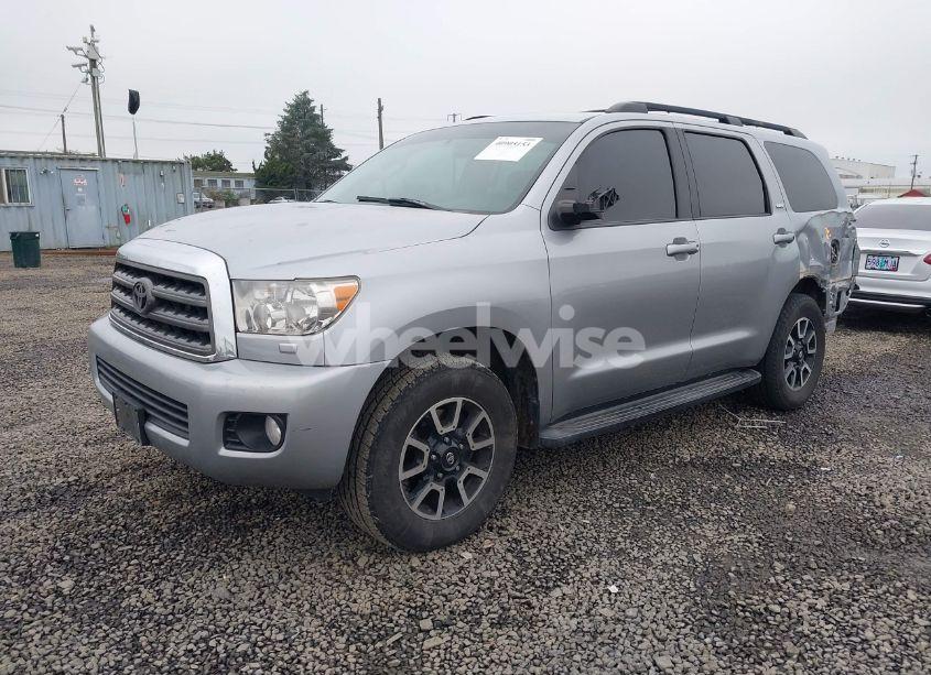 Photo 2 of 2016 Toyota Sequoia SR5 5.7L V8 (VIN 5TDBY5G11GS139445)