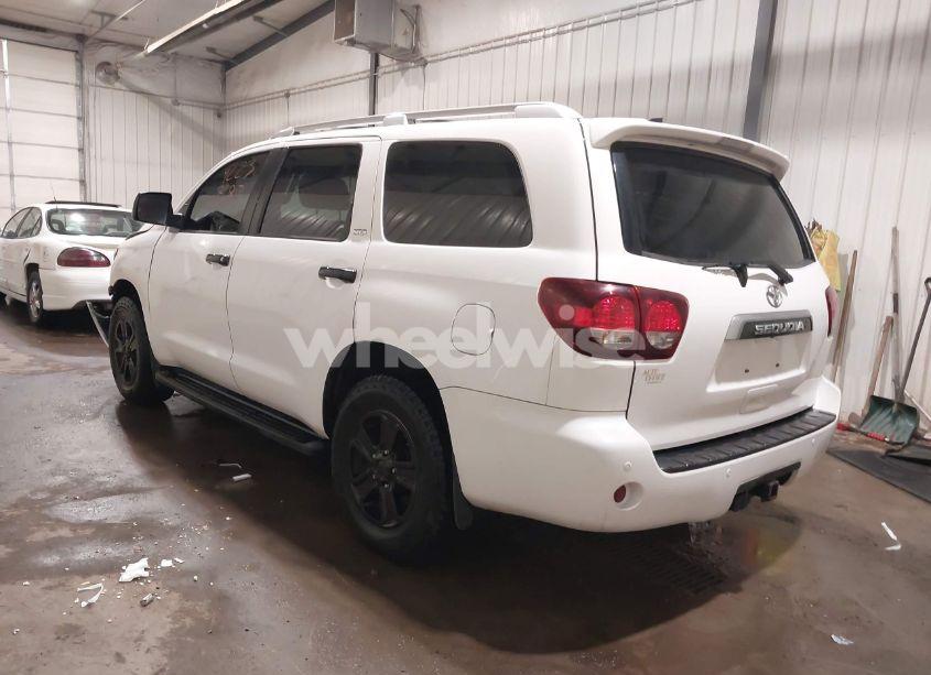 Photo 3 of 2020 Toyota Sequoia SR5 (VIN 5TDBY5G12LS177843)