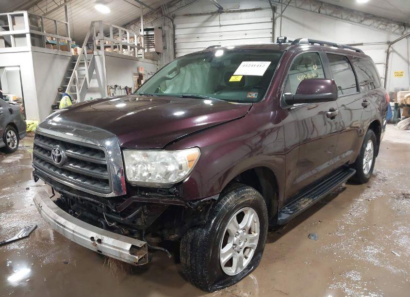 Photo 2 of 2013 Toyota Sequoia SR5 5.7L V8 (VIN 5TDBY5G14DS084050)