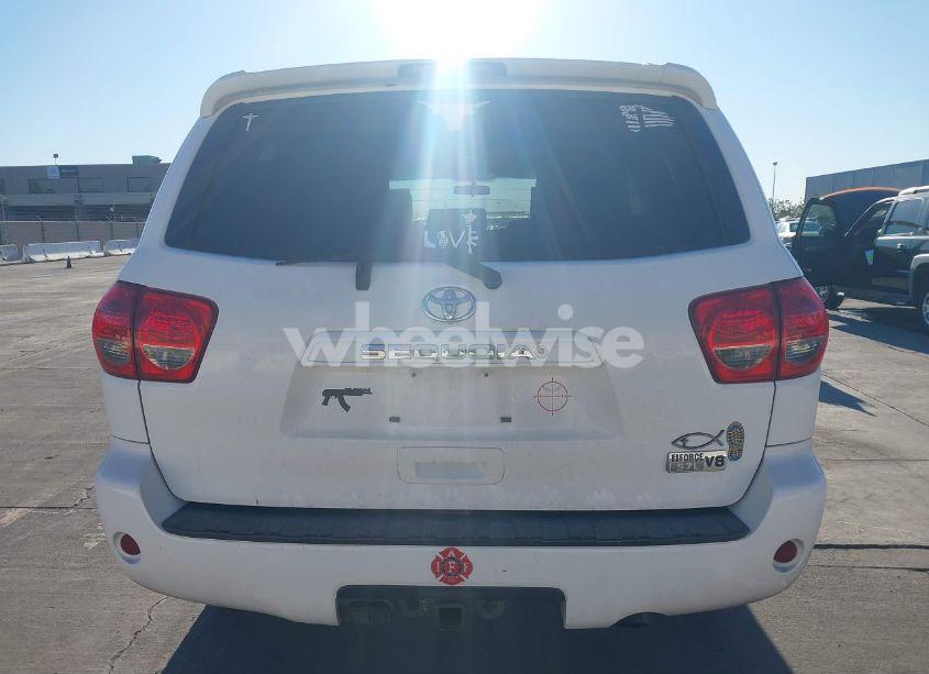 Photo 16 of 2012 Toyota Sequoia SR5 5.7L V8 (VIN 5TDBY5G15CS067305)