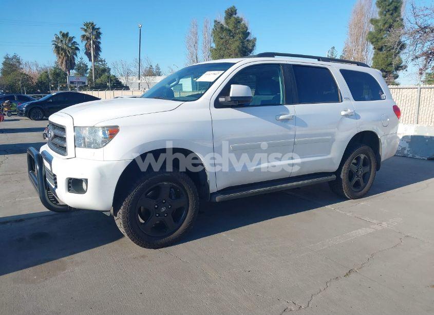 Photo 2 of 2012 Toyota Sequoia SR5 5.7L V8 (VIN 5TDBY5G15CS067305)