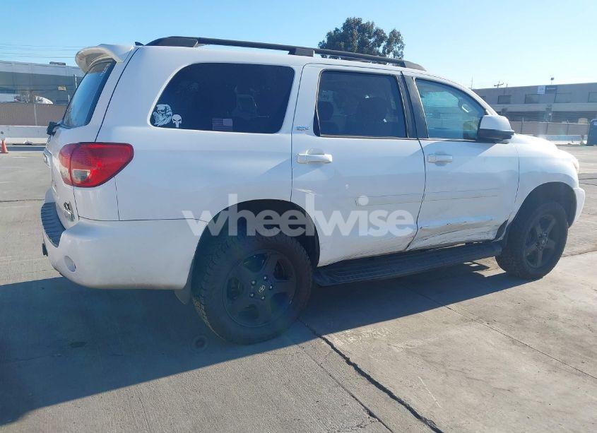 Photo 4 of 2012 Toyota Sequoia SR5 5.7L V8 (VIN 5TDBY5G15CS067305)