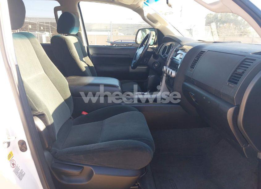 Photo 5 of 2012 Toyota Sequoia SR5 5.7L V8 (VIN 5TDBY5G15CS067305)