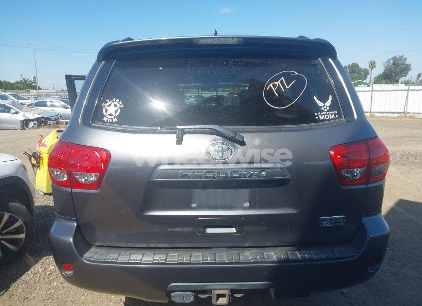 Photo 17 of 2016 Toyota Sequoia SR5 (VIN 5TDBY5G16GS134869)