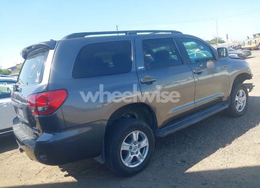 Photo 4 of 2016 Toyota Sequoia SR5 (VIN 5TDBY5G16GS134869)