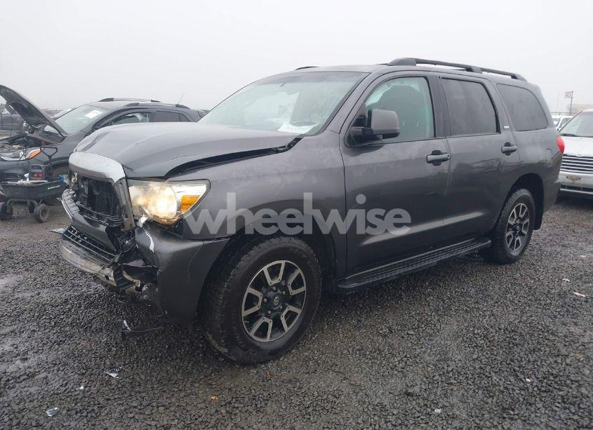 Photo 2 of 2016 Toyota Sequoia SR5 5.7L V8 (VIN 5TDBY5G19GS130184)