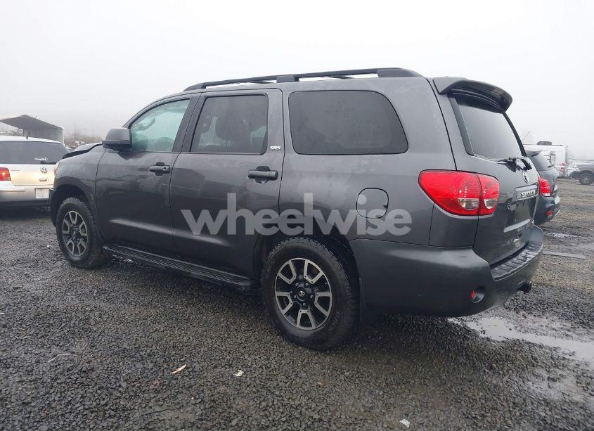 Photo 3 of 2016 Toyota Sequoia SR5 5.7L V8 (VIN 5TDBY5G19GS130184)