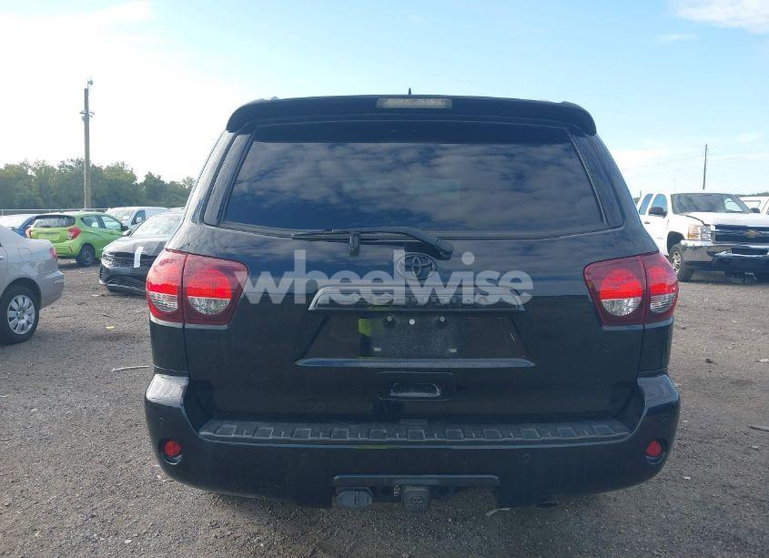 Photo 16 of 2018 Toyota Sequoia TRD SPORT (VIN 5TDBY5G19JS160020)