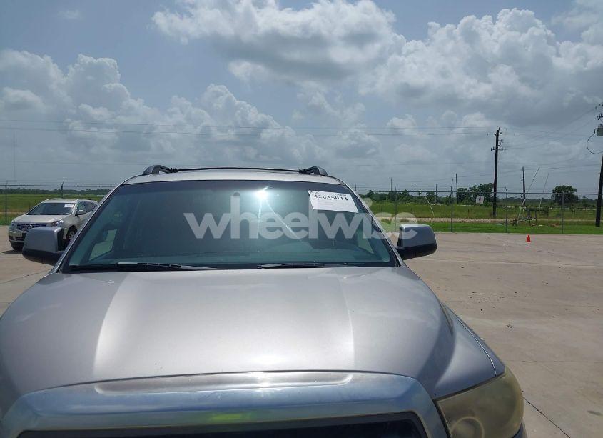 Photo 6 of 2008 Toyota Sequoia SR5 5.7L V8 (VIN 5TDBY64A18S002226)