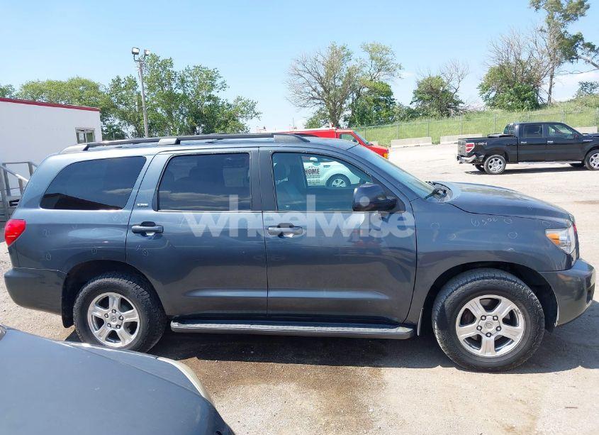 Photo 13 of 2008 Toyota Sequoia SR5 5.7L V8 (VIN 5TDBY64A78S008046)