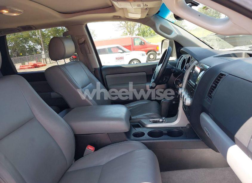 Photo 5 of 2008 Toyota Sequoia SR5 5.7L V8 (VIN 5TDBY64A78S008046)