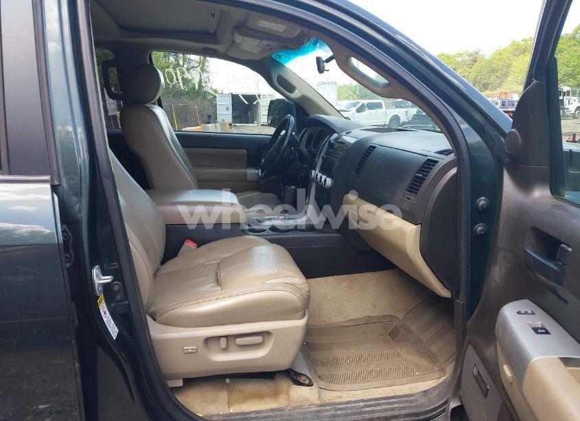 Photo 5 of 2008 Toyota Sequoia SR5 5.7L V8 (VIN 5TDBY64A88S011053)