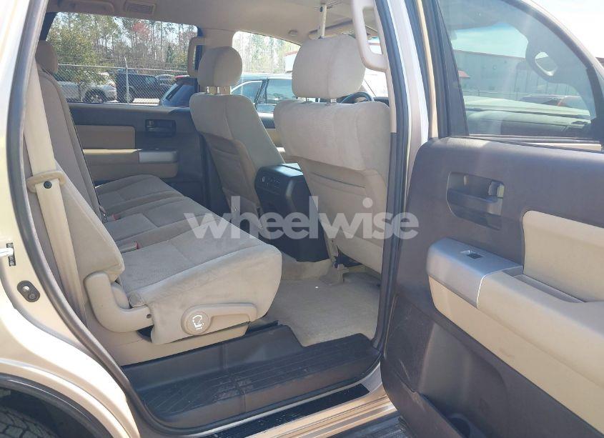 Photo 8 of 2008 Toyota Sequoia SR5 5.7L V8 (VIN 5TDBY64AX8S010888)